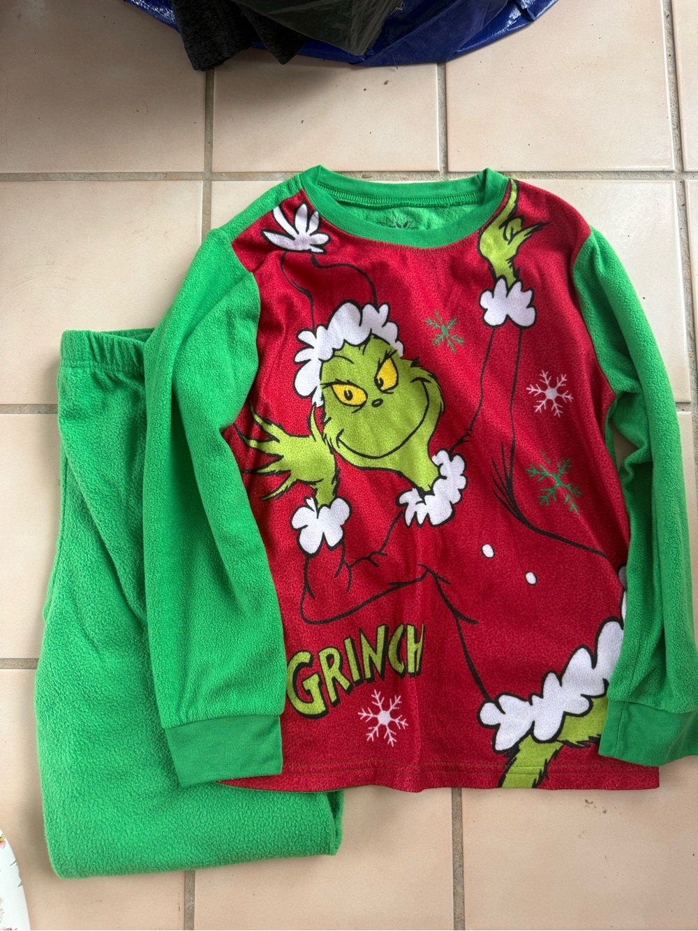 The Grinch Red & Green Kids Holiday Pajama Set